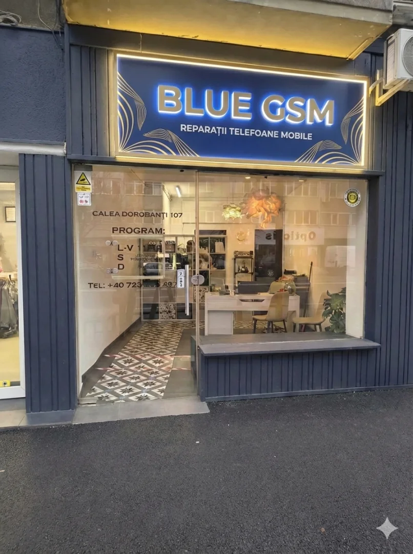 Fațada magazinului Blue GSM